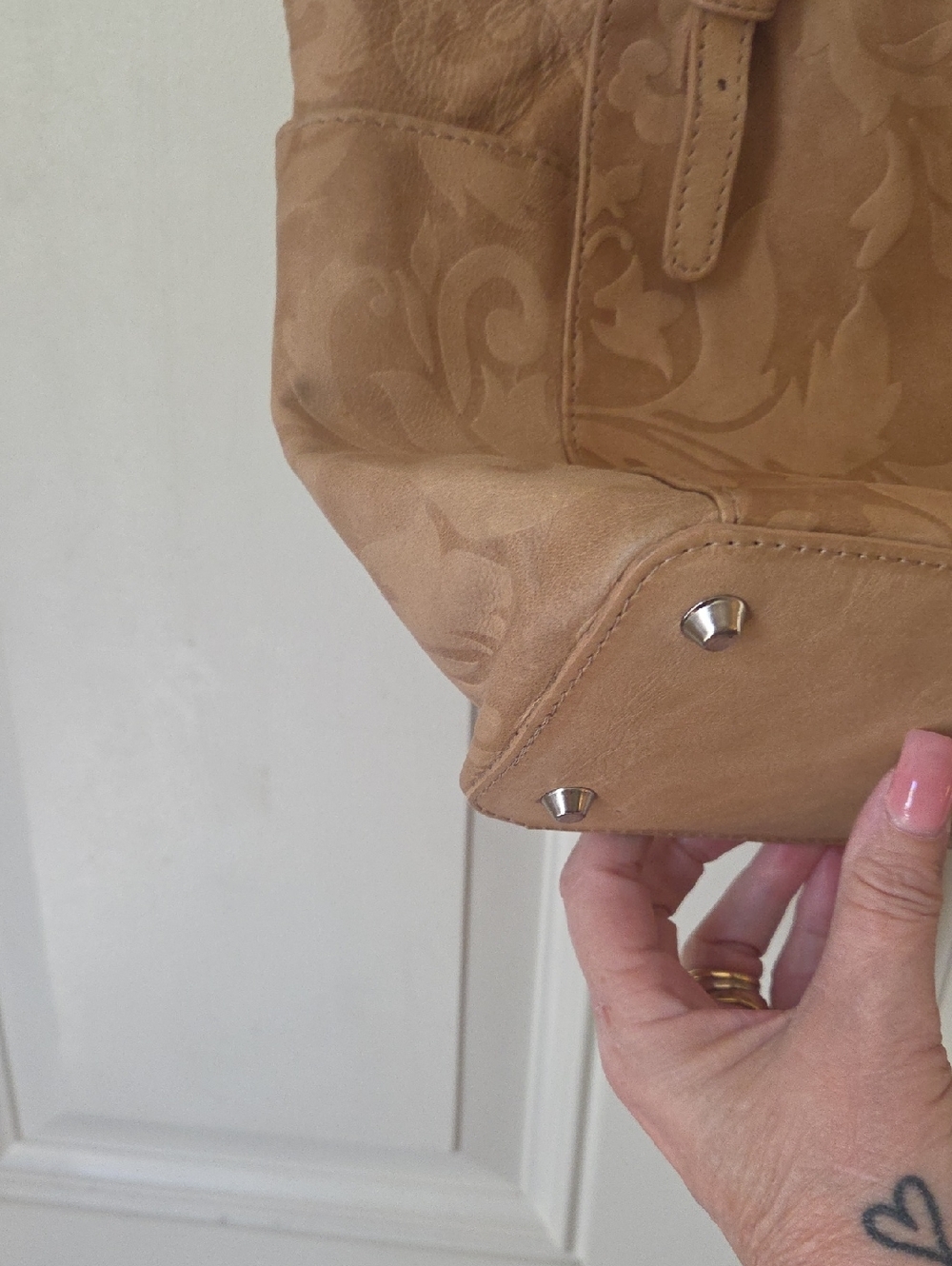 Valentina Tan Leather Tooled Shoulder Bag/Tote 🧡🩶 - Picture 10 of 15